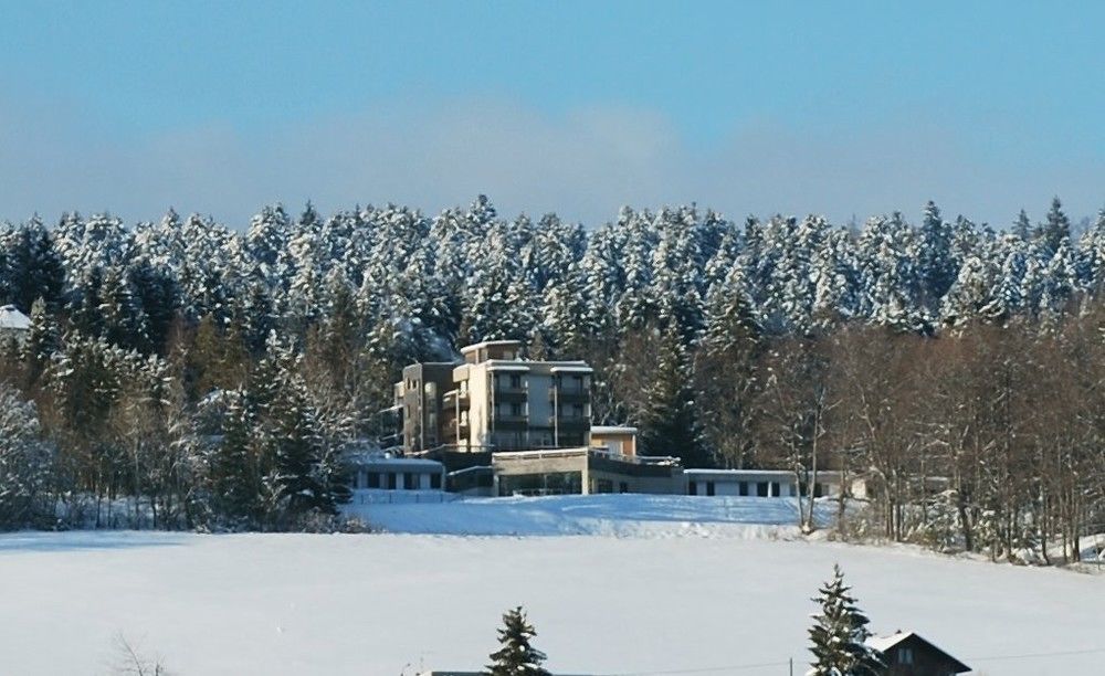 Evasion Tonique Hotel Villers-le-Lac Exterior photo